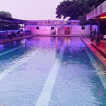 Hotel Ricardo วากาดูกู ภายนอก รูปภาพ