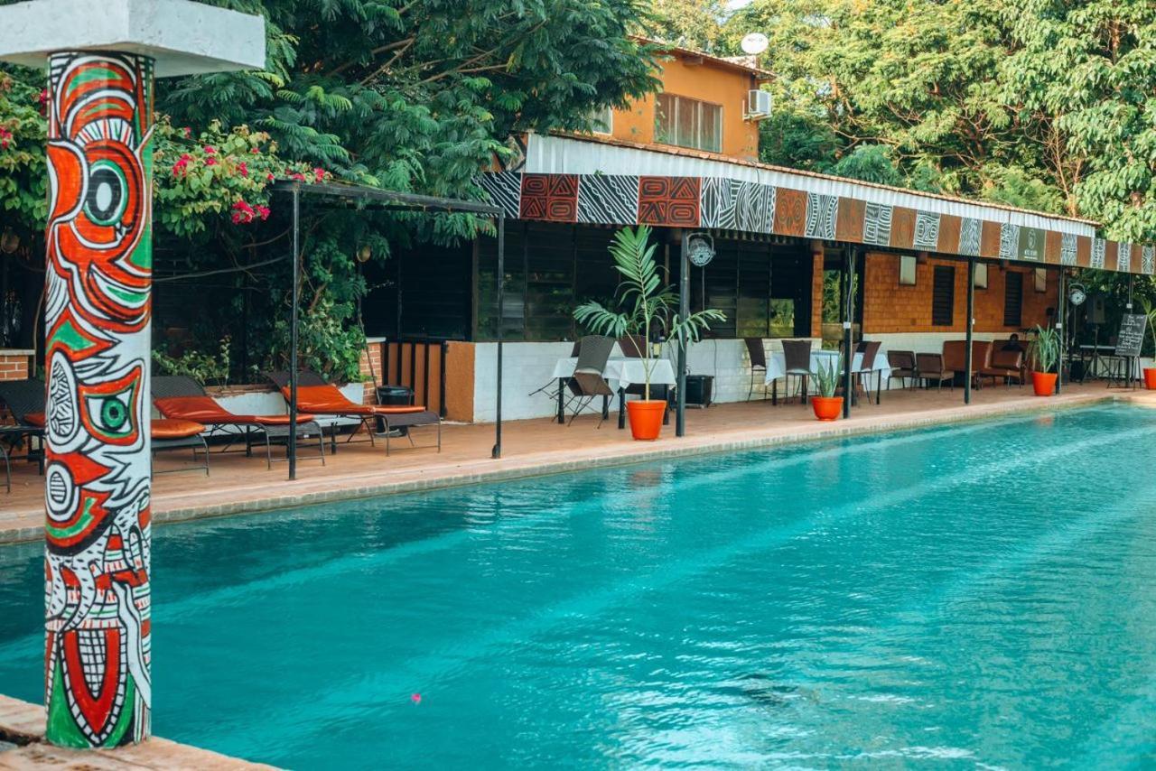 Hotel Ricardo วากาดูกู ภายนอก รูปภาพ